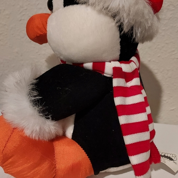Vintage Christmas Stuffins Penguin Parachute Hat Scarf Present 1994 8" White Fur - Picture 4 of 9